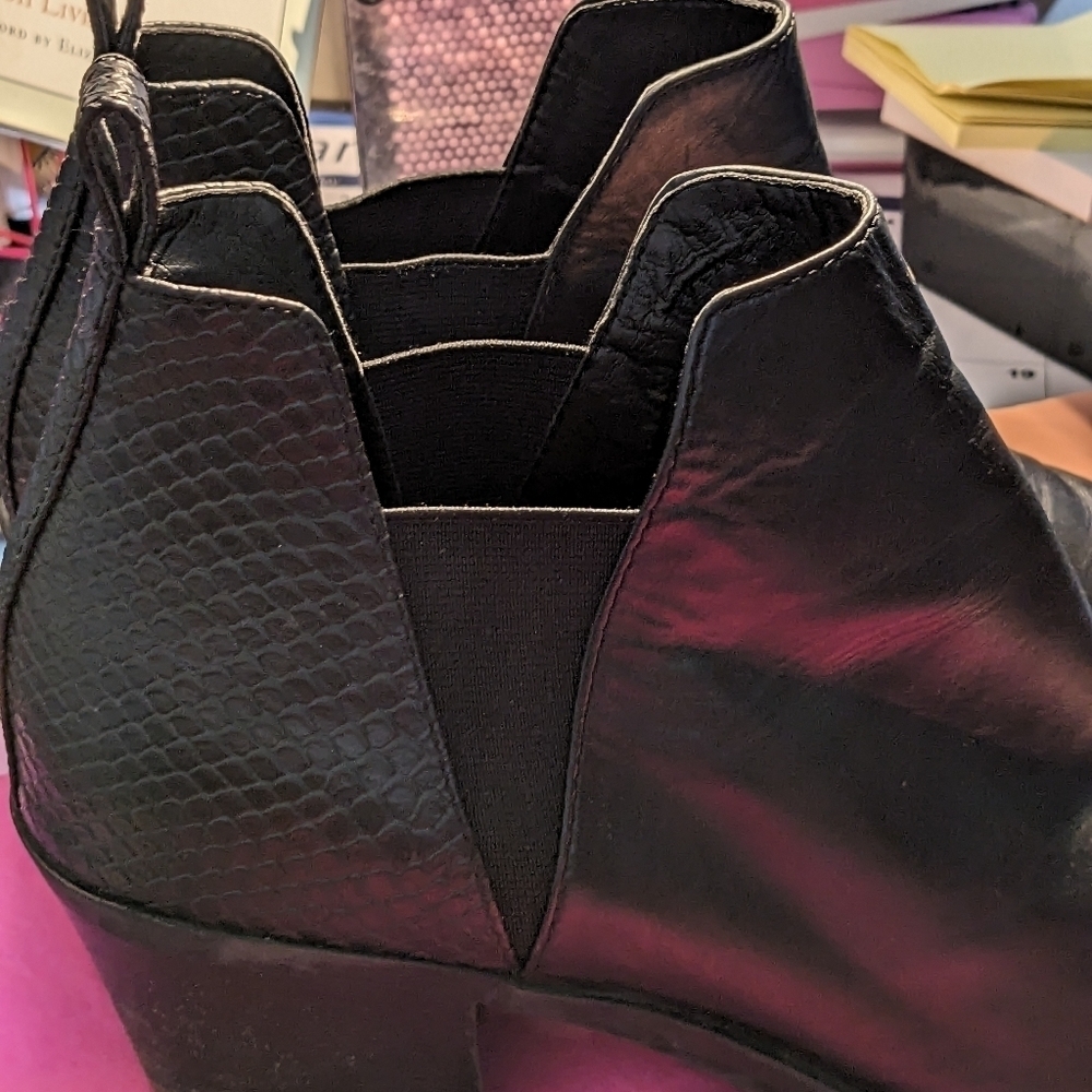 Dolce Vita Black Leather Python Effect Low Cut An… - image 4